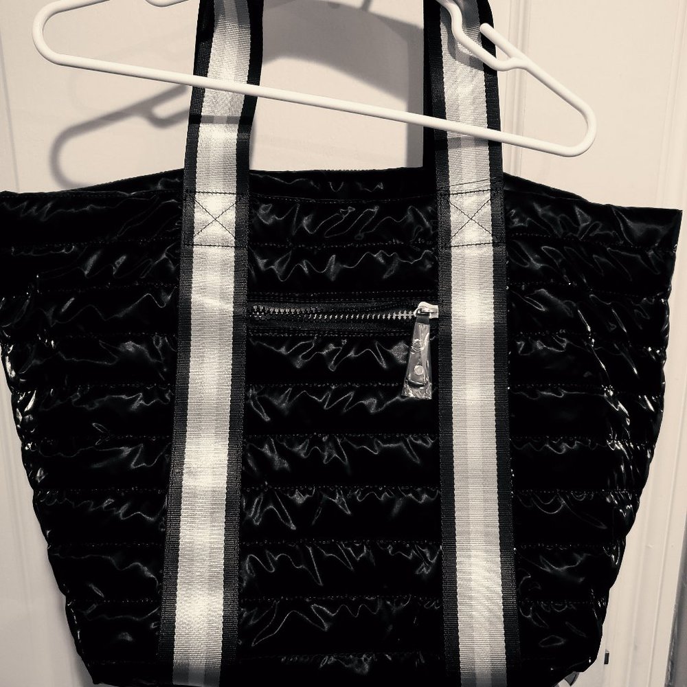 NWT Sondra Roberts Black Puffer Tote/Travel Bag